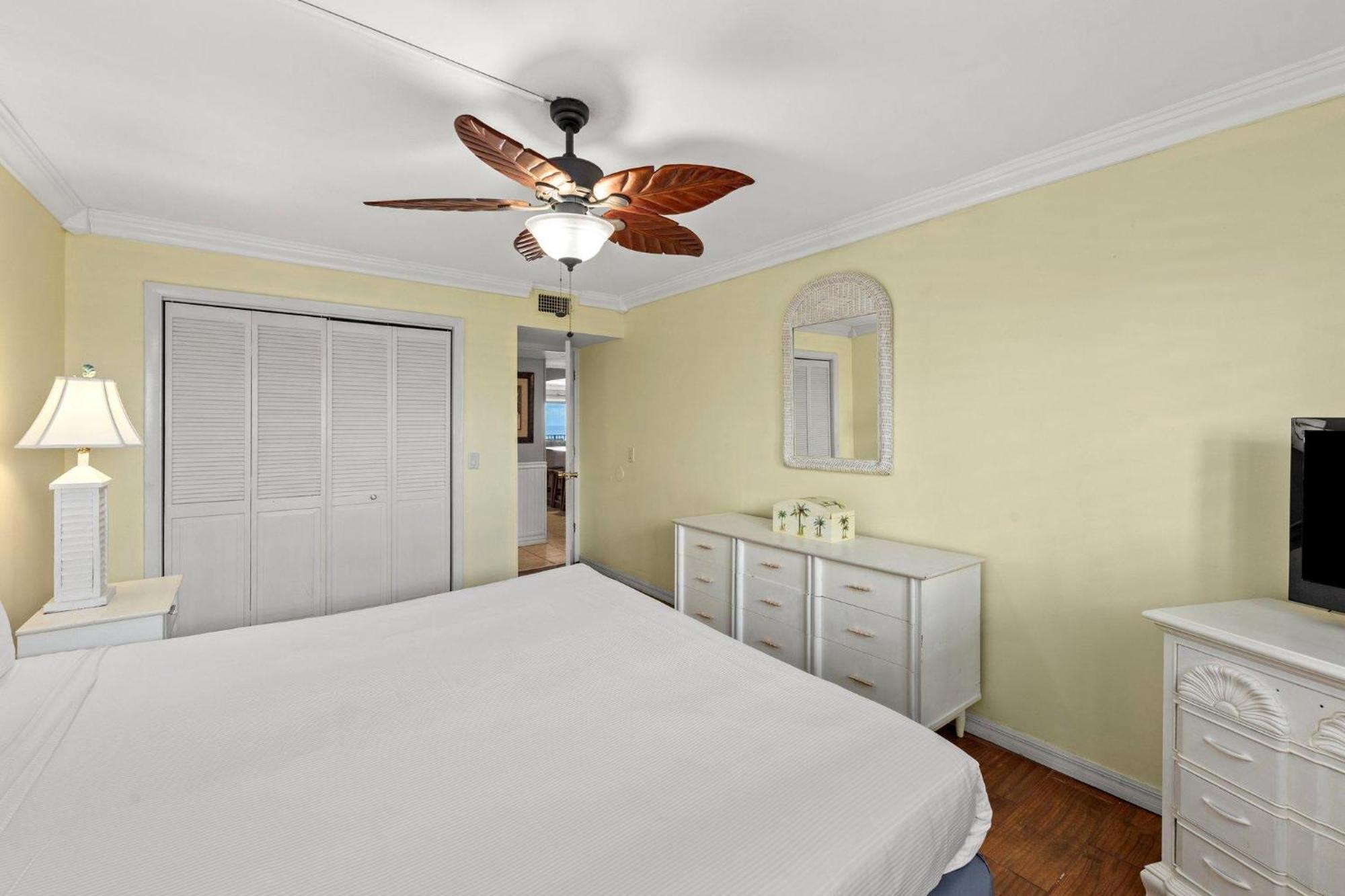 Apartment The Summit 1503